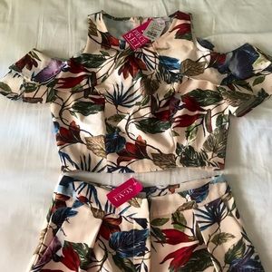 NWT! 2 piece A’Gaci outfit